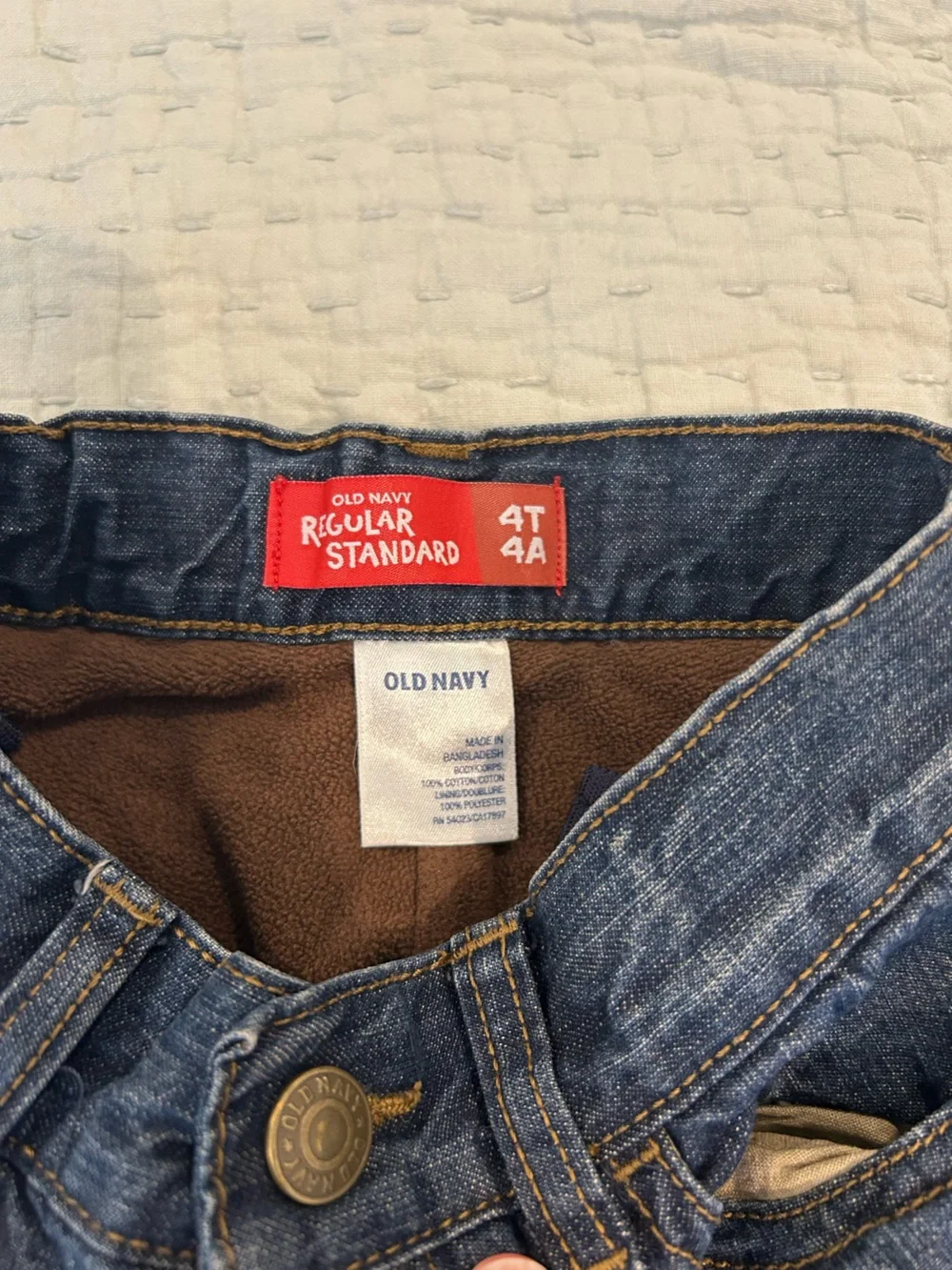 Old Navy Boys Fleece-lined jeans. Size 4T.